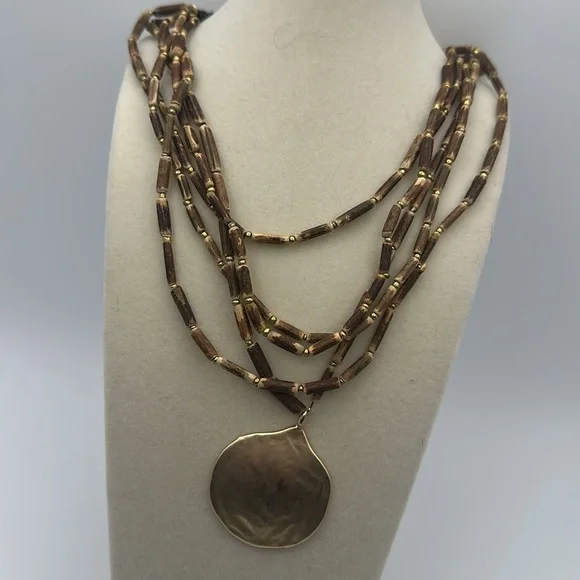 New J Jill adjustable beaded necklace with gold color pendant - Picture 4 of 6